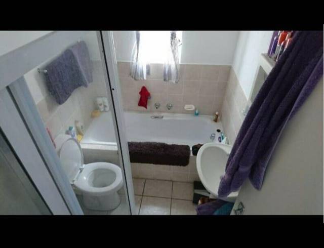 2 BEDROOM APARTMENT FOR SALE IN STRUBENSVALLEI